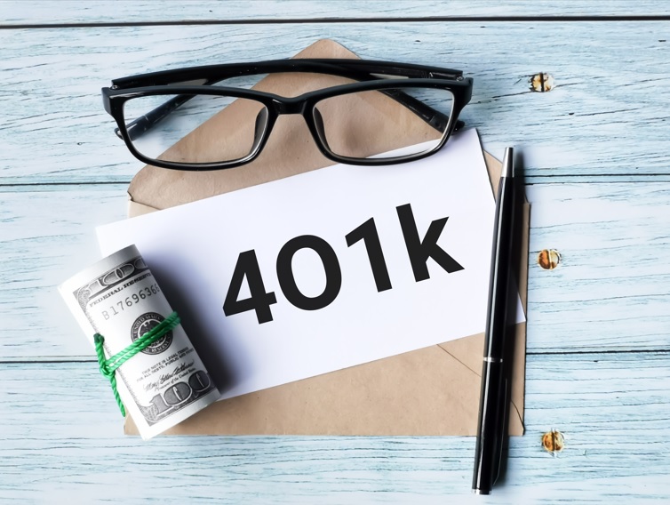 Más estadounidenses utilizan sus 401(k) como fuente de efectivo ante emergencias